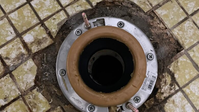 Plumber in Melrose Manors FL